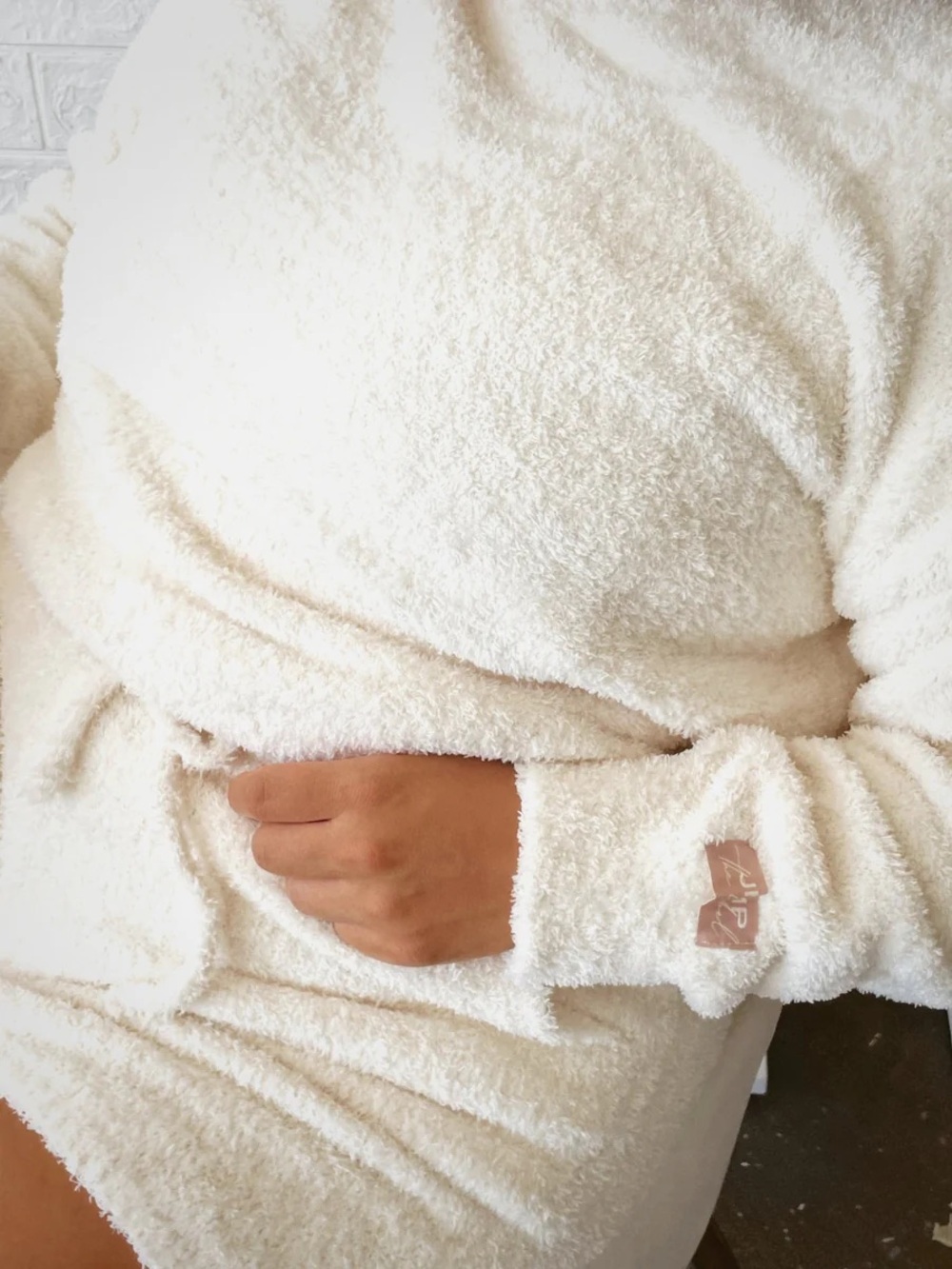JMP the Label Unwind Cozy Pullover